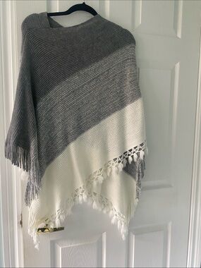 cleo Gray and White Fringe Knit Poncho